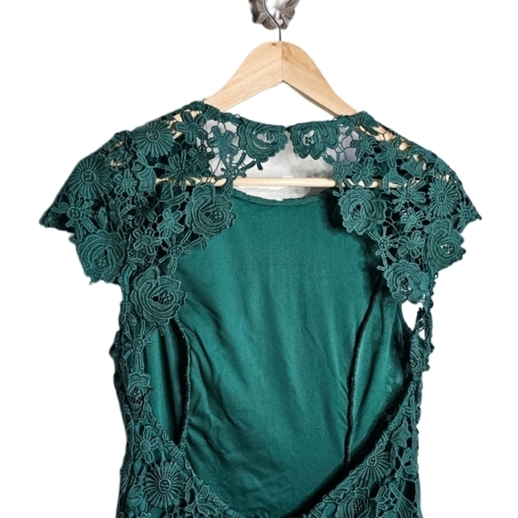 Lulu's fairycore green crochet open back lace floral dress - Picture 6 of 11